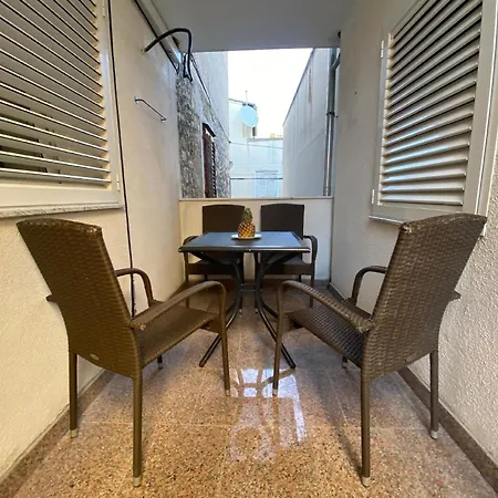 Charmante In Mit Schoener Terrasse * Vodice